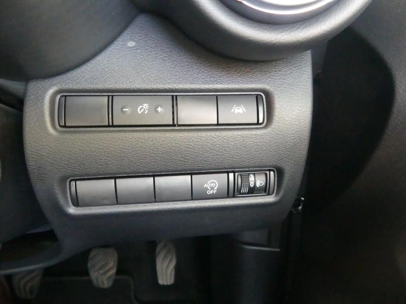 Nissan Juke Photo 7aa15b6f-3405-4e4f-a42a-629b78dc0e9c.jpg
