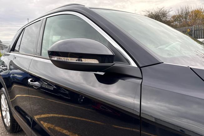 Volkswagen T-Roc Photo 20