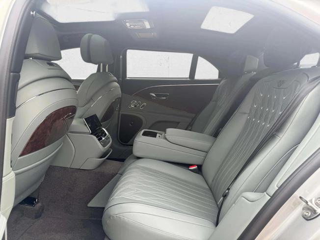 BENTLEY Flying Spur Photo 18
