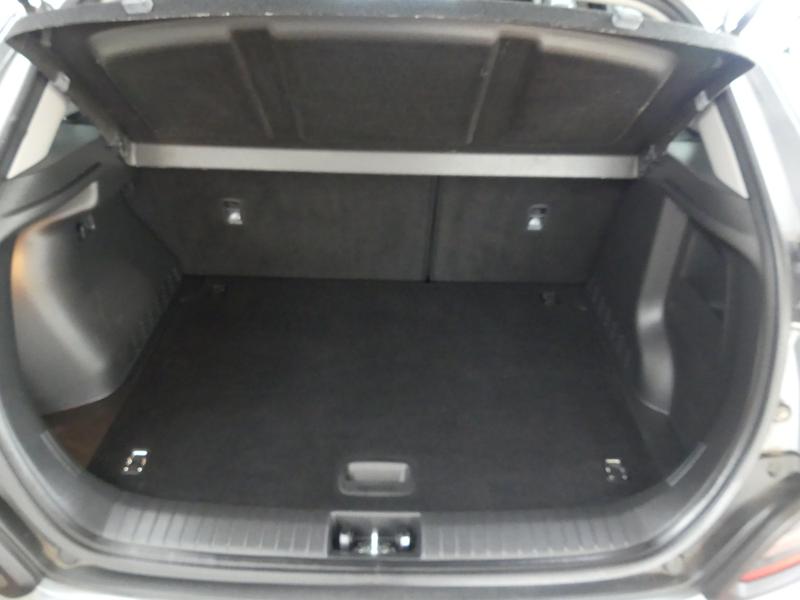 Hyundai KONA Photo 7abb42f2-fe63-4850-80a0-eb6da383eb06.jpg