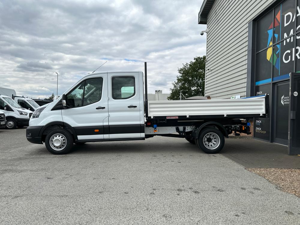 Ford Transit Photo 7ac0c57f-dfaf-41fd-b427-673d32b1276c.jpg