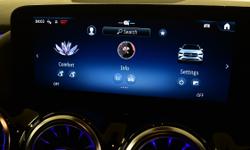 Mercedes-Benz GLA Photo 11