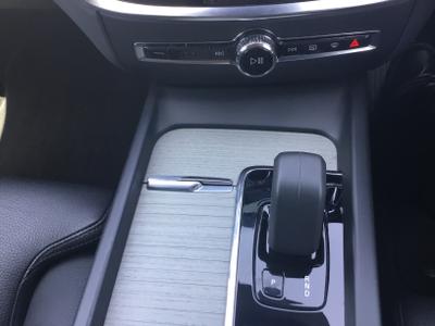 Volvo V60 Cross Country Photo 38