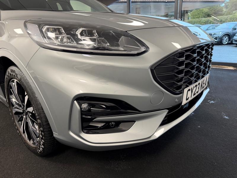 Ford Kuga Photo 7af3bafb-aa88-44de-a0b7-dd8d789e1b80.jpg