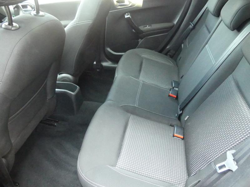 Peugeot 208 Photo 7b01d347-832d-4513-bfcc-762377a98c2d.jpg