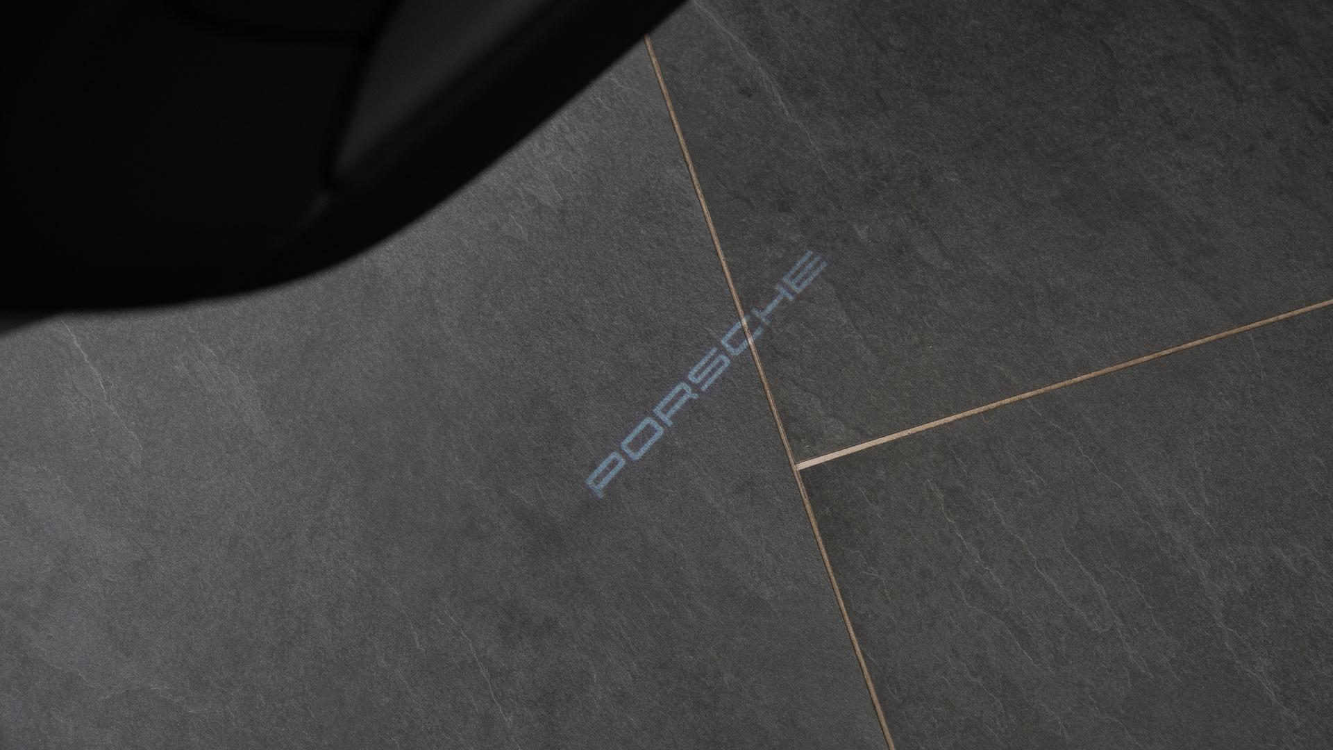Porsche 911 Photo 7b0916e9-6372-472e-8bc0-71ac3651a49f.jpg