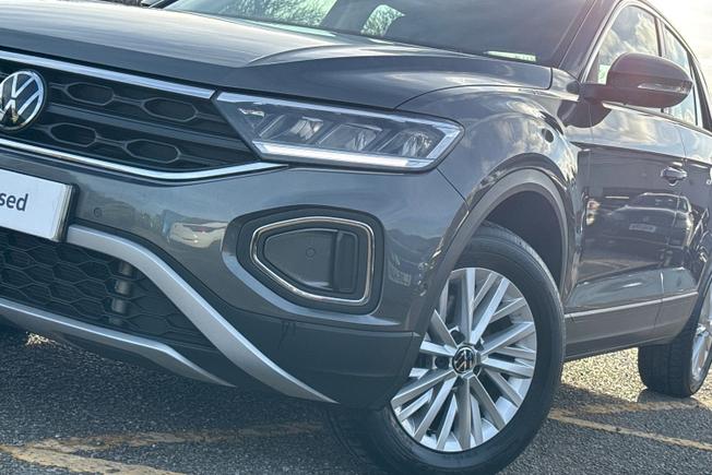 Volkswagen T-Roc Photo 46