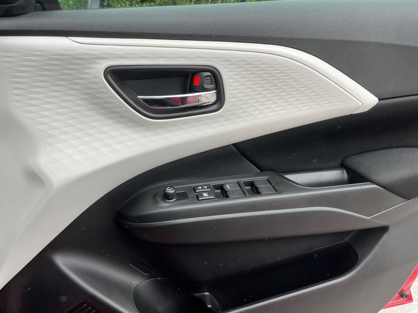 Suzuki Swift Photo 7b23b4de-a62b-43a7-9288-a4d8e6a92b77.jpg