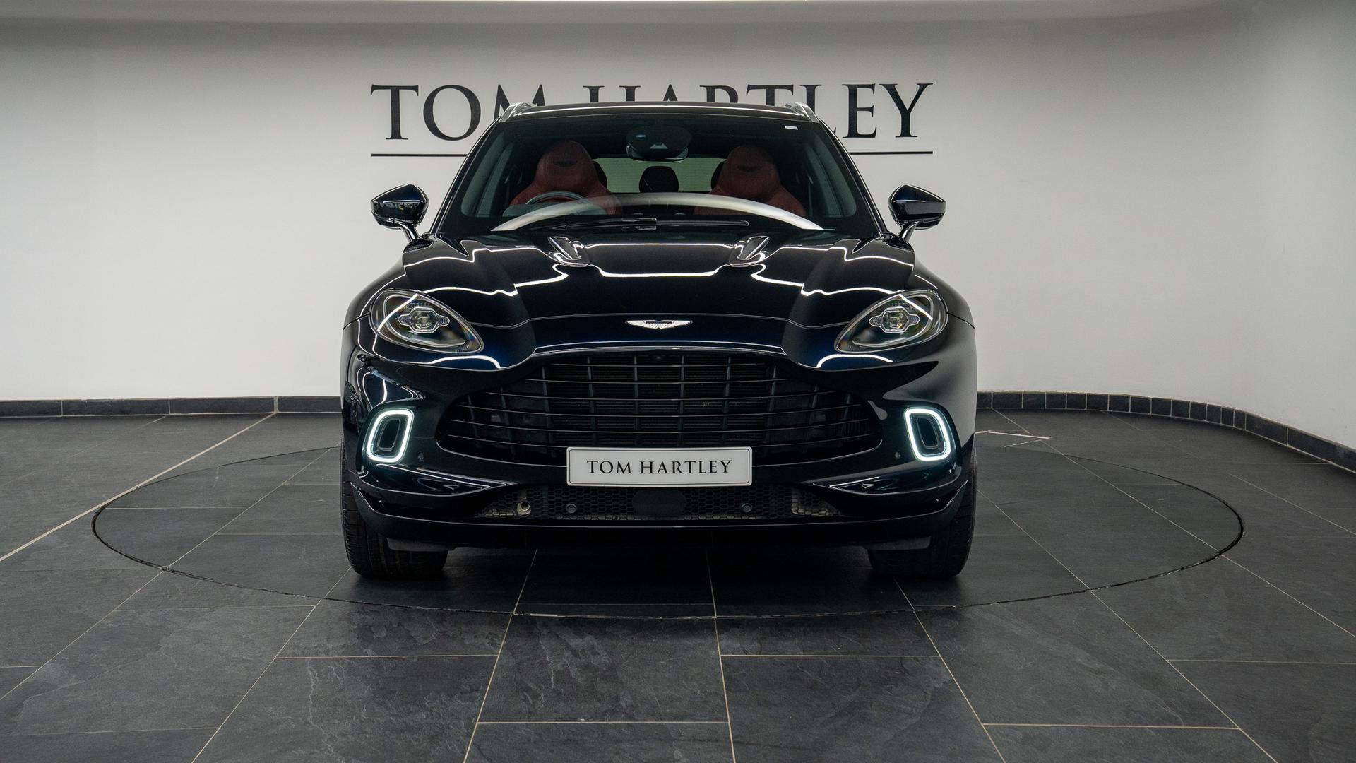 Aston Martin DBX Photo 7b32b455-1e87-4eaa-bad7-d1fb3c4fa940.jpg