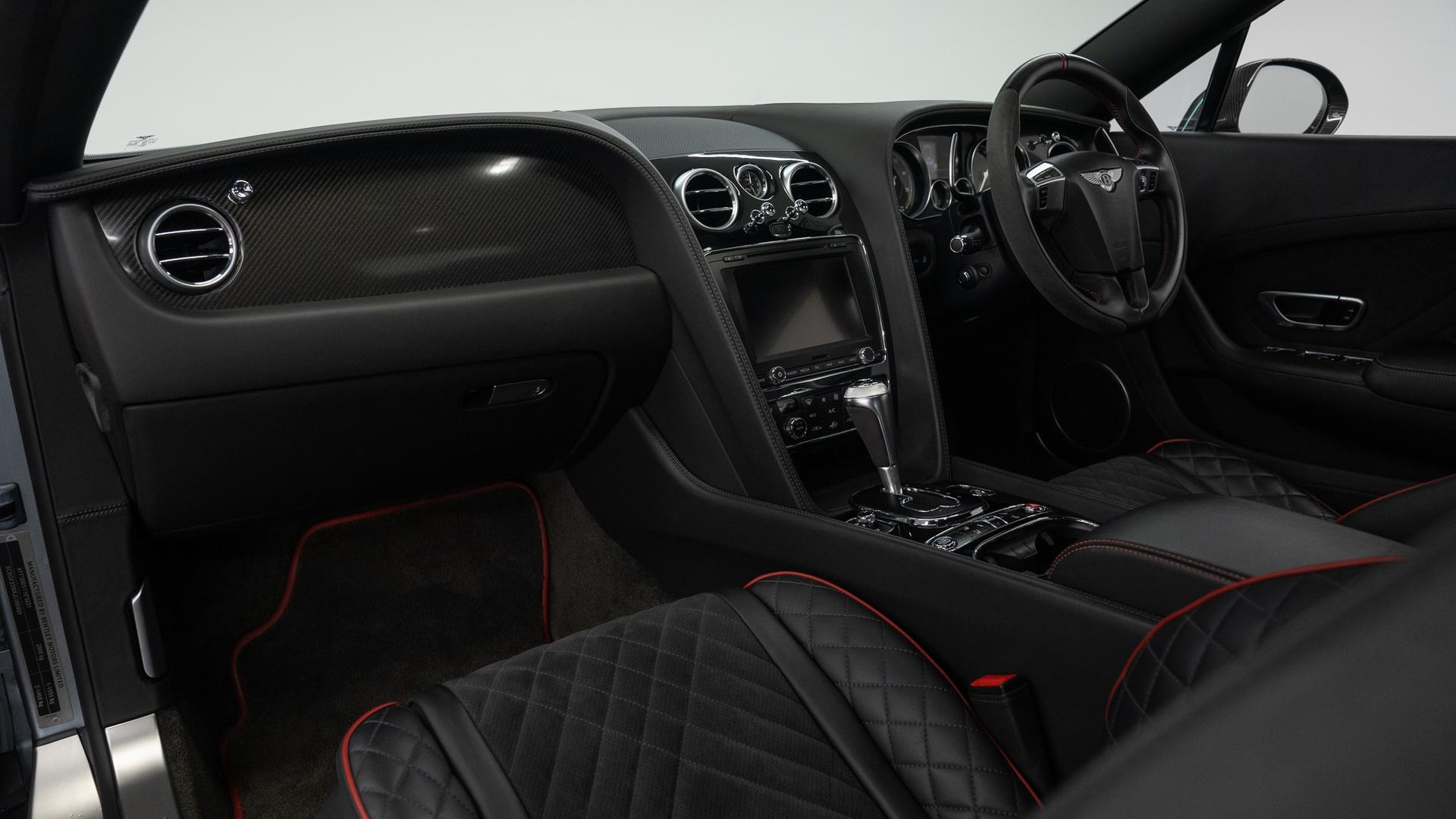 Bentley Continental Photo 7b378d03-c27a-48be-b772-ca1d3a28d5b2.jpg