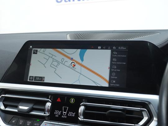 BMW 3 Series Photo 7b5832b3-1178-48f4-93f7-77f9c3699b59.jpg