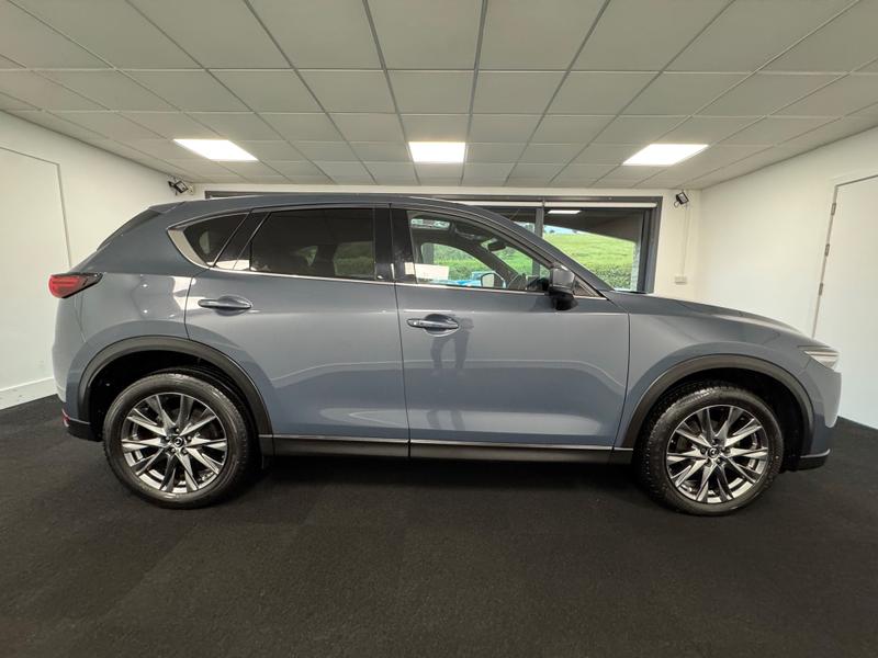 Mazda CX-5 Photo 7b6cbf5e-f38a-45a0-b811-f391826a827b.jpg