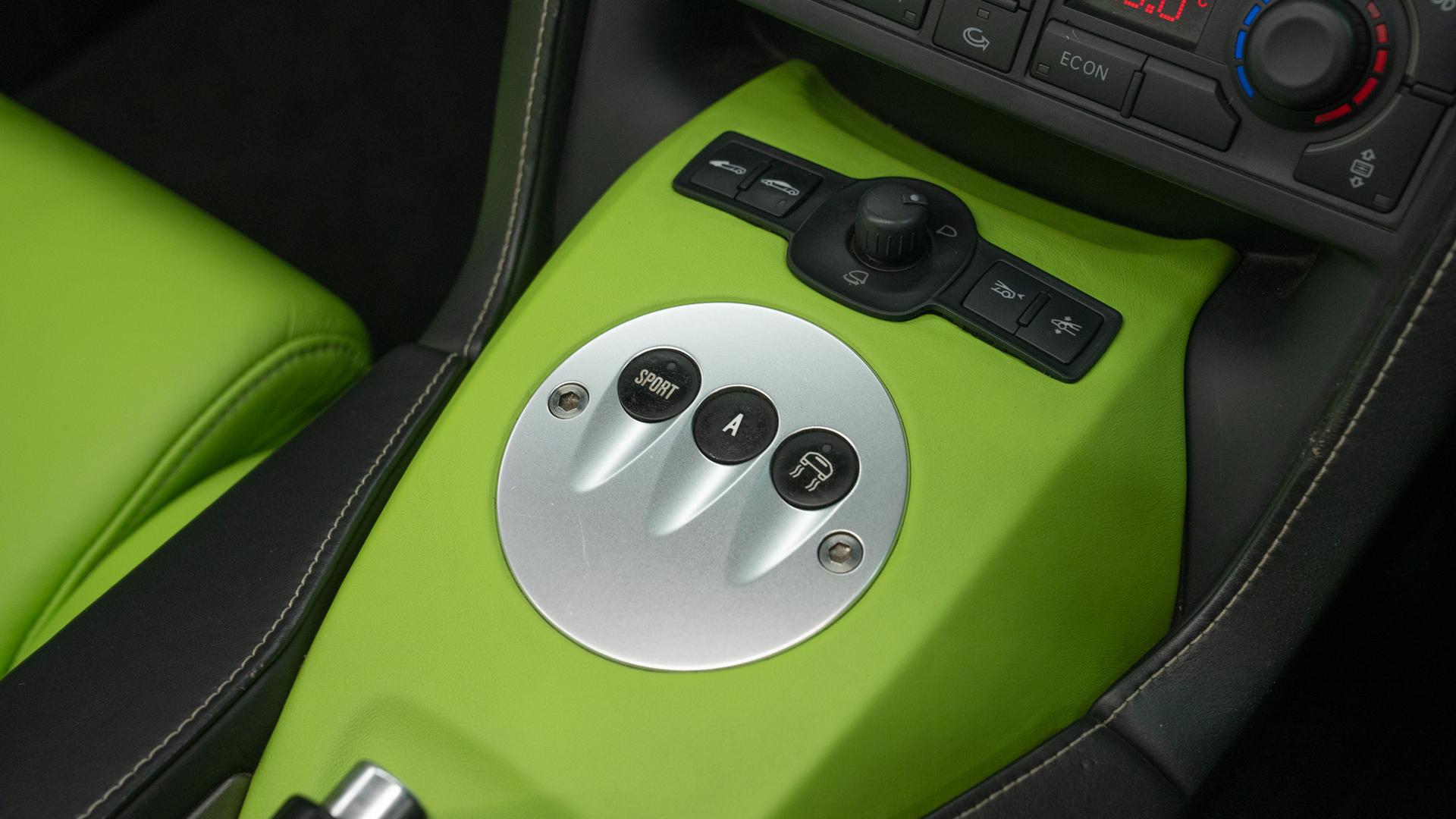 LAMBORGHINI Gallardo Photo 7b80aeeb-ca44-4b18-bc19-faa4276882ba.jpg