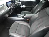 Mercedes-Benz B Class Photo 16