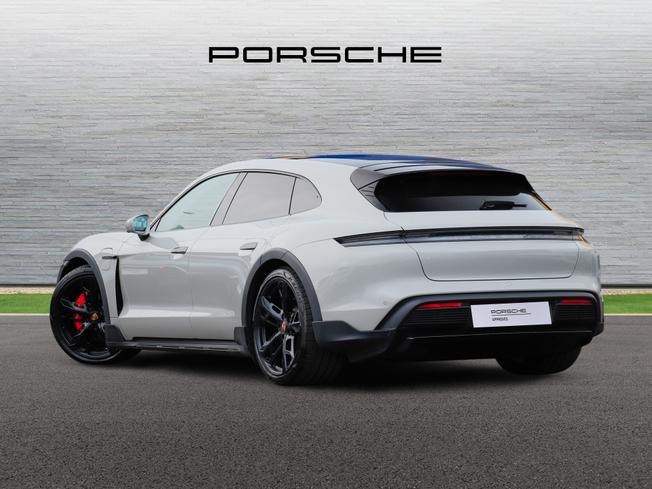 PORSCHE Taycan Photo 2