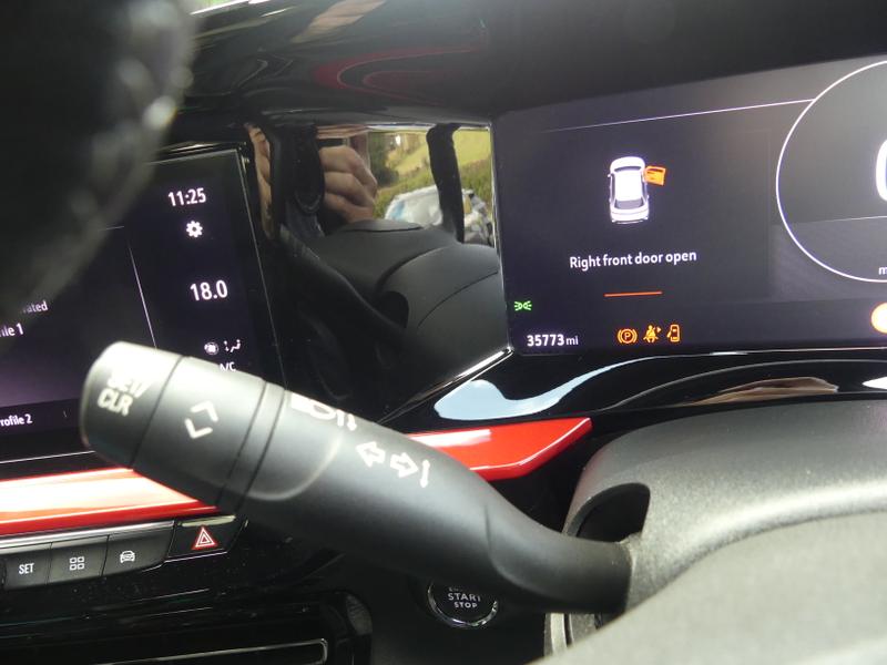 Vauxhall Mokka Photo 7b940017-71ad-44c6-b829-475845e444e5.jpg