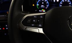 Volkswagen GOLF Photo 8