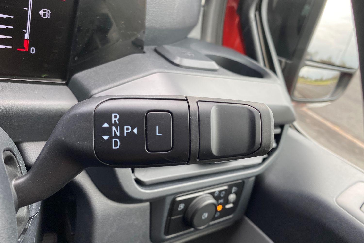 Ford TRANSIT CUSTOM Photo 39