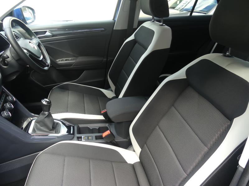 Volkswagen T-Roc Photo 7bafbc11-6c68-4228-a230-e415d86ff600.jpg