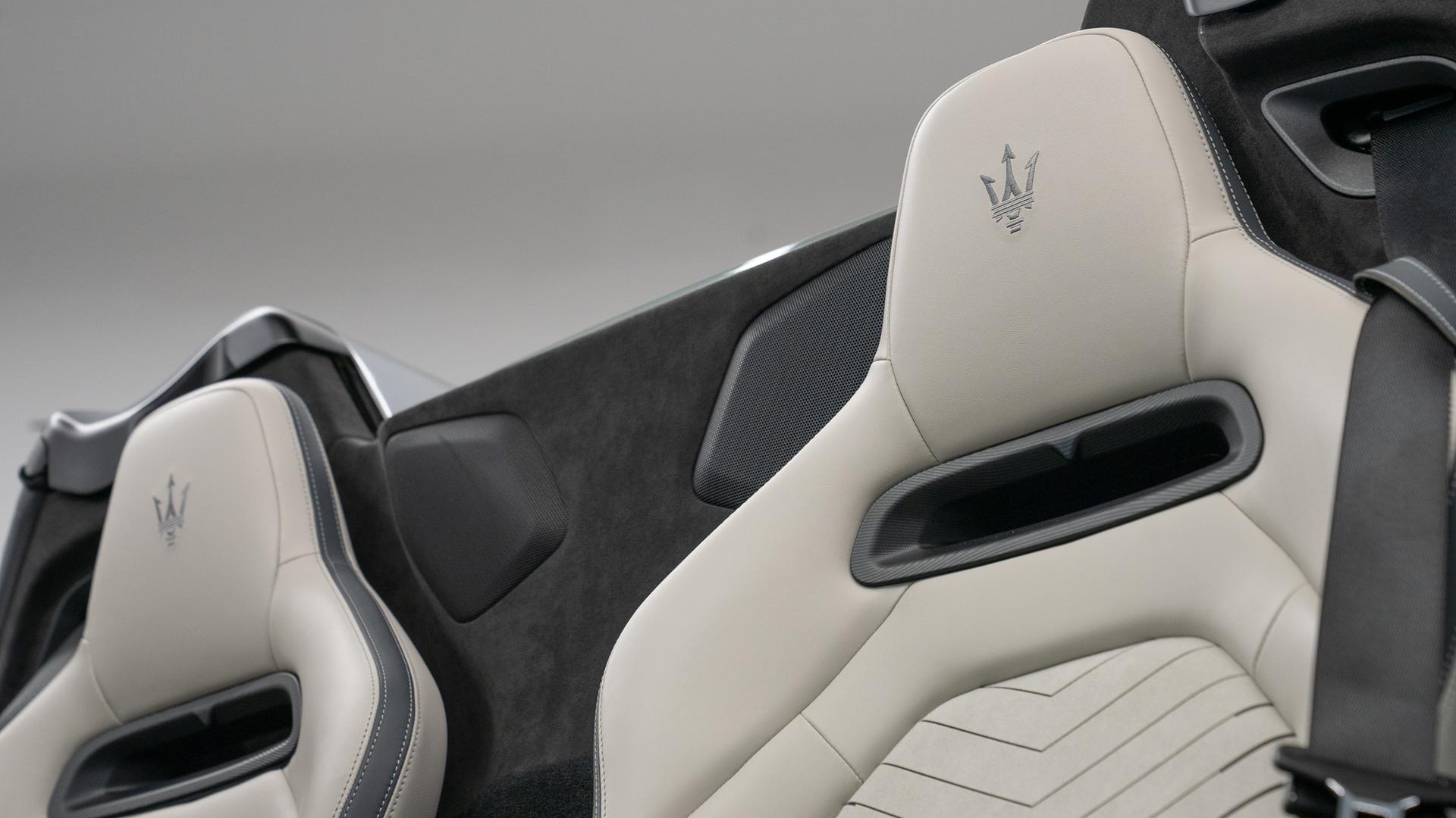 Maserati MC20 Photo 7bb60b7e-60b5-4e08-95e8-6432b6b51933.jpg