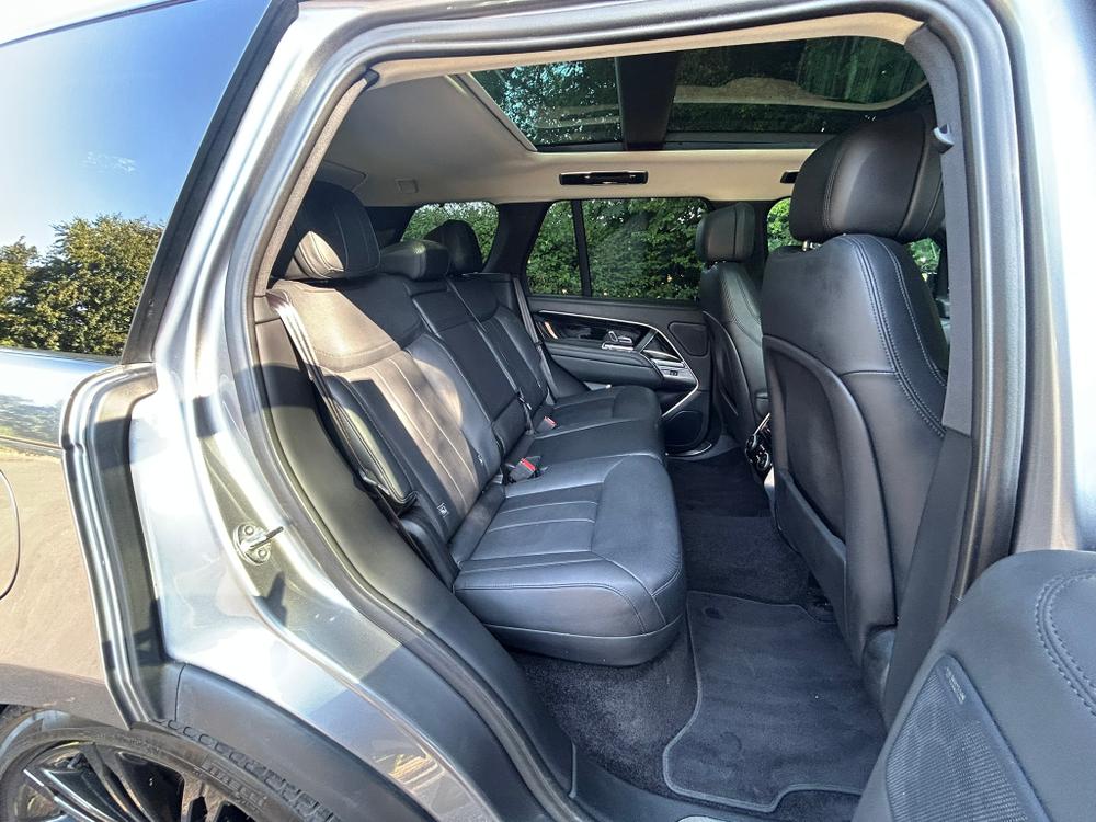 Used Land Rover Range Rover M8KNU 30