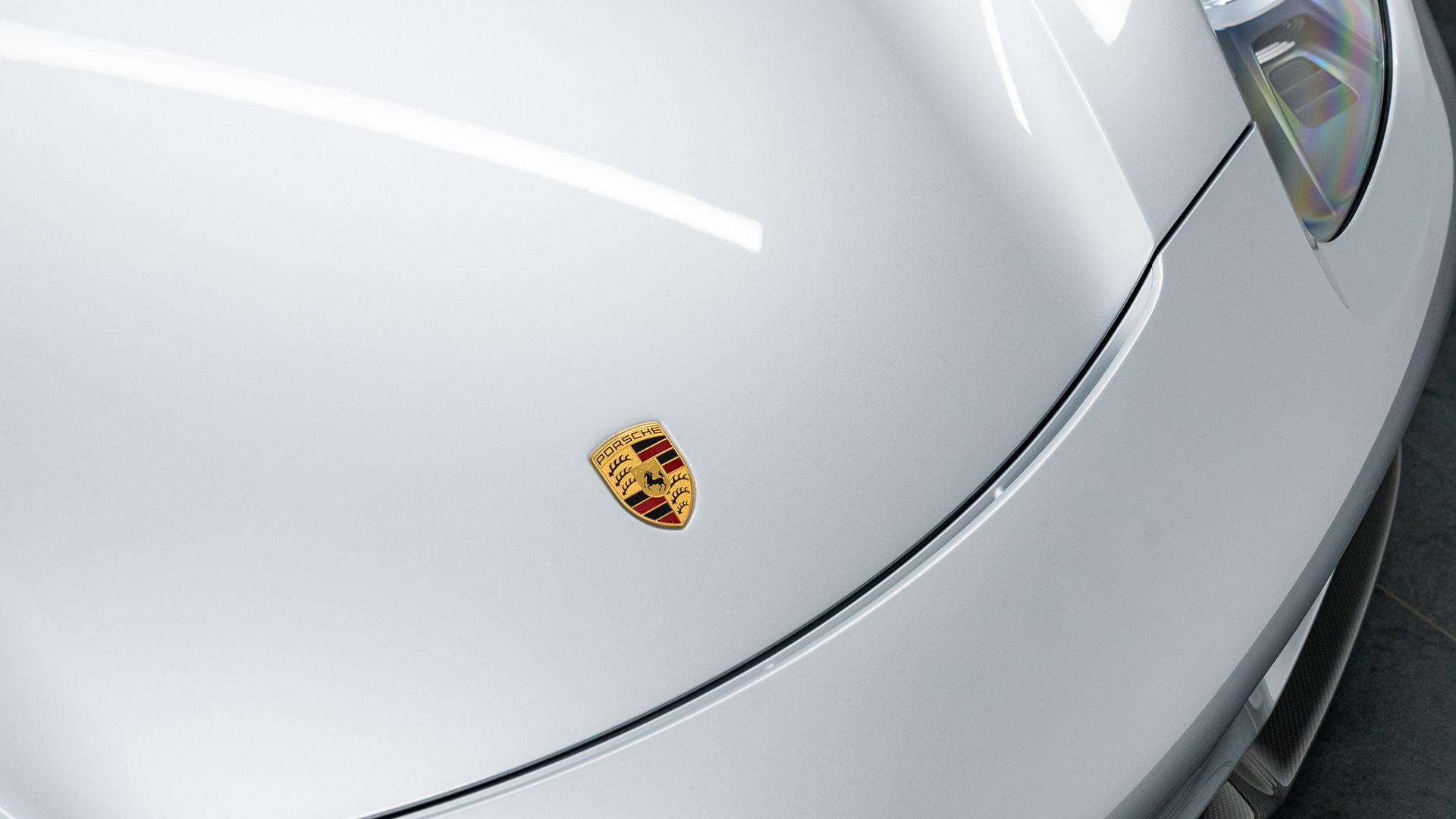 Porsche 918 Photo 7bcbf99e-9289-48c2-8c03-a9168bcab9d3.jpg