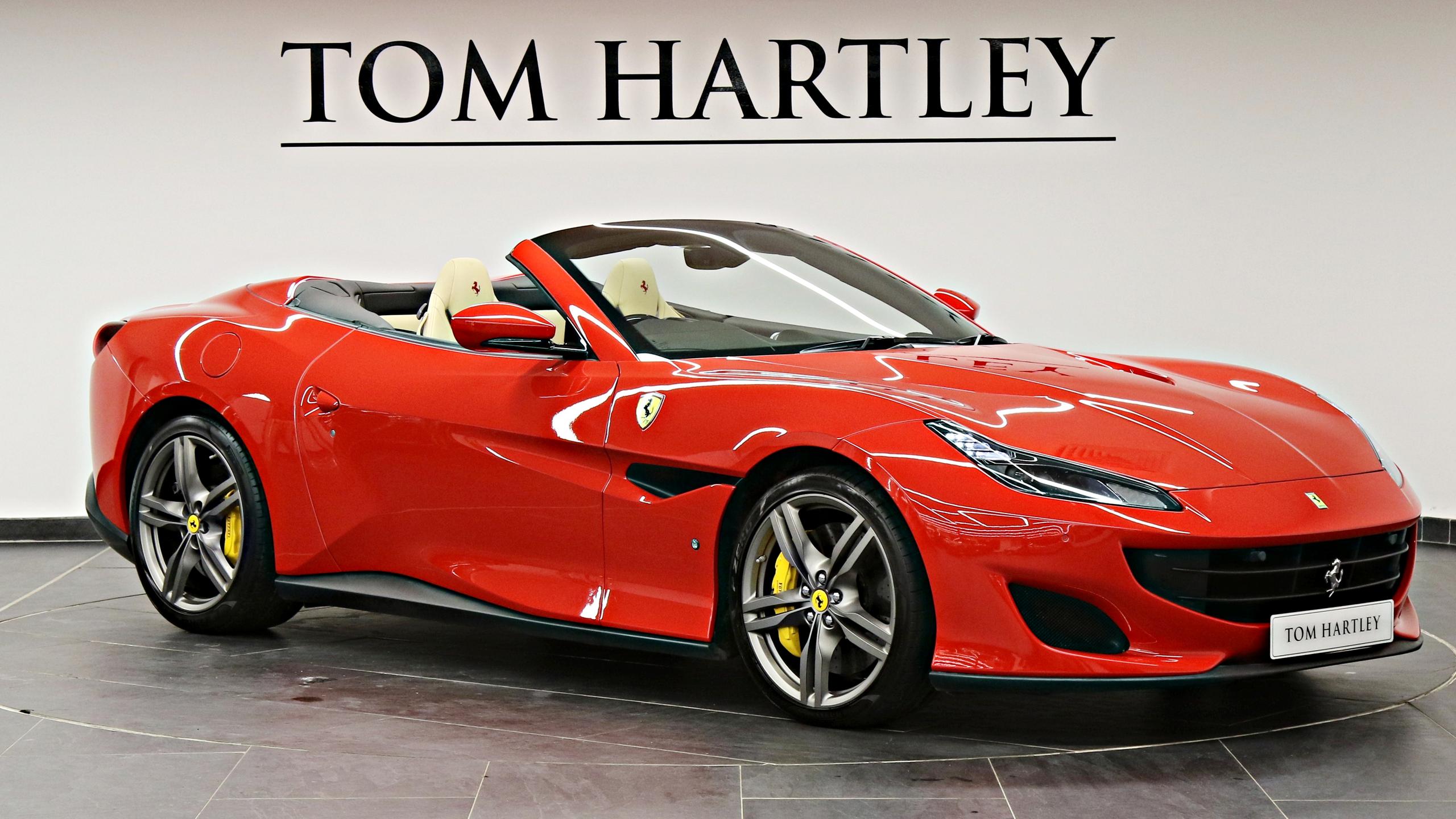 Used 2019 Ferrari PORTOFINO V8 £134,950 12,300 miles RED | Tom Hartley