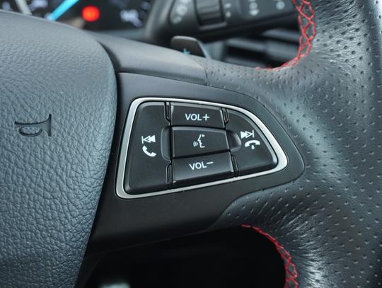 Ford EcoSport Photo 7be68adf-6b7e-42e5-b091-1f2dde926e89.jpg