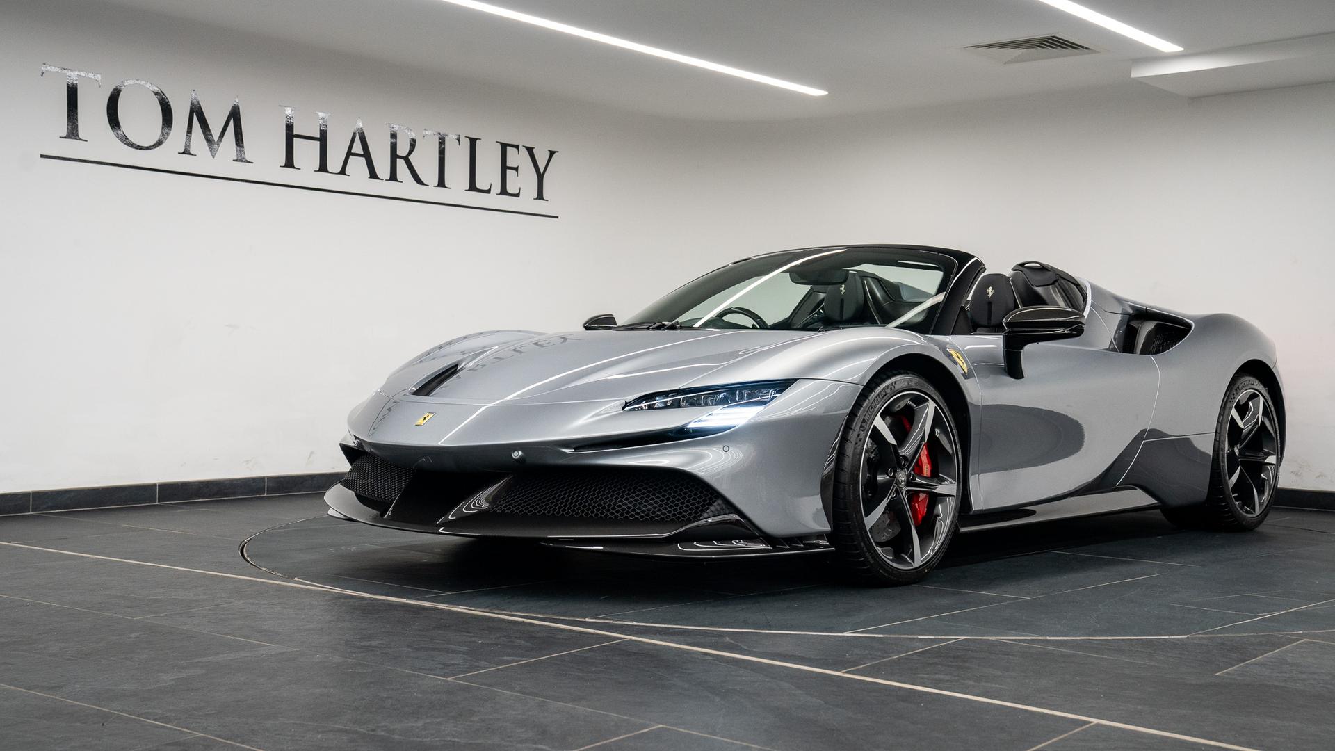 Ferrari SF90 Spider Photo 7bf6bcd4-81a9-4854-af41-1abcf81b8ec9.jpg