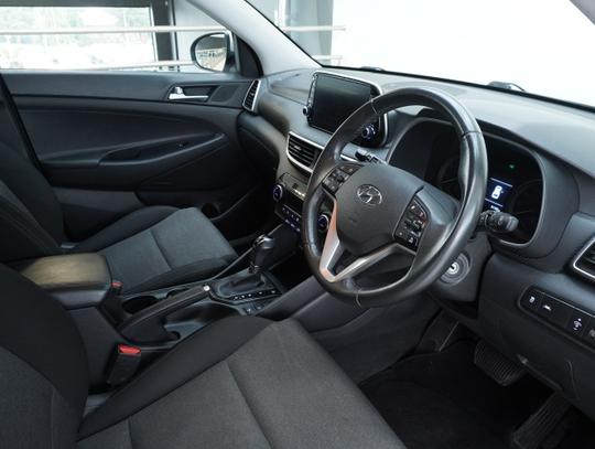 Hyundai TUCSON Photo 7bf7d9f3-7102-4a67-90ce-e2b454c875dc.jpg