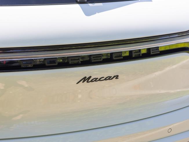 PORSCHE Macan Photo 36