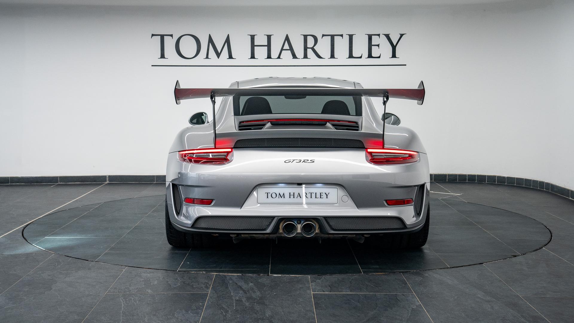 Porsche 911 Photo 7bfe66a8-c5bc-4bc5-b1a5-3637071821e7.jpg
