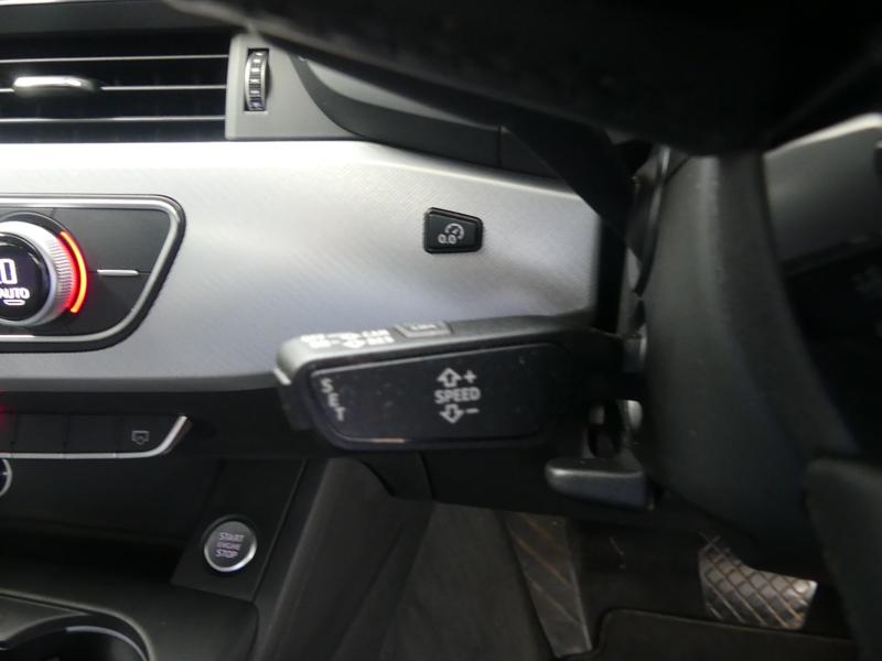 Audi A4 Photo 7c0055a2-977a-4443-9125-fe6dd95fae75.jpg