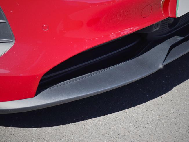 PORSCHE Taycan Photo 7