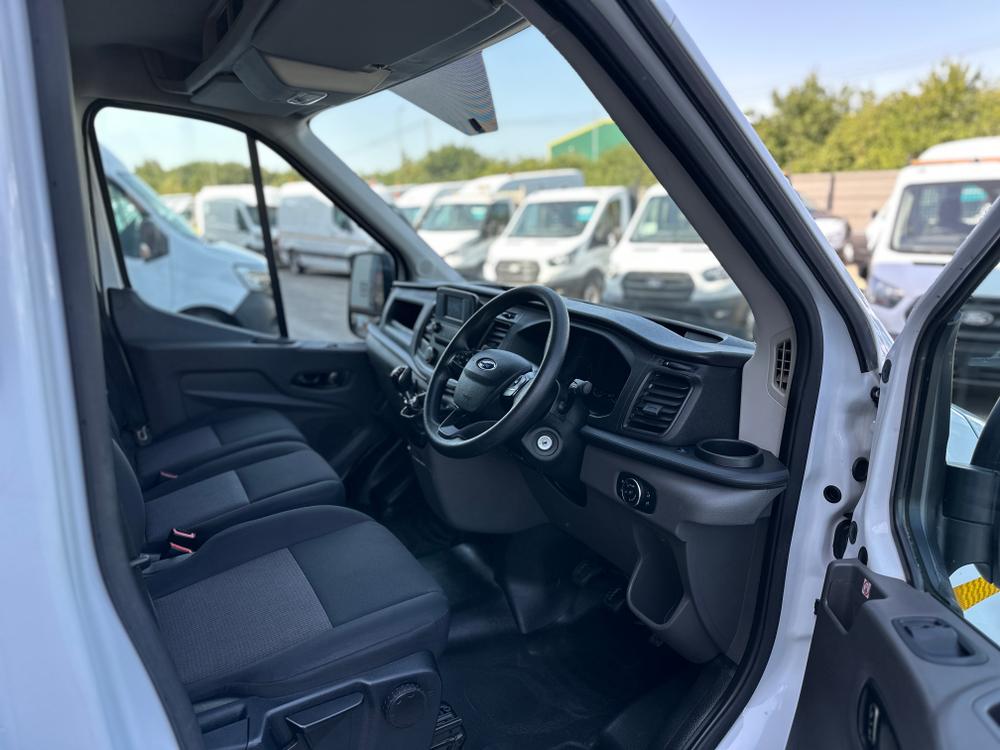 Ford Transit Photo 7c2226f9-f0b7-47c1-8a9a-29ba1db1506b.jpg