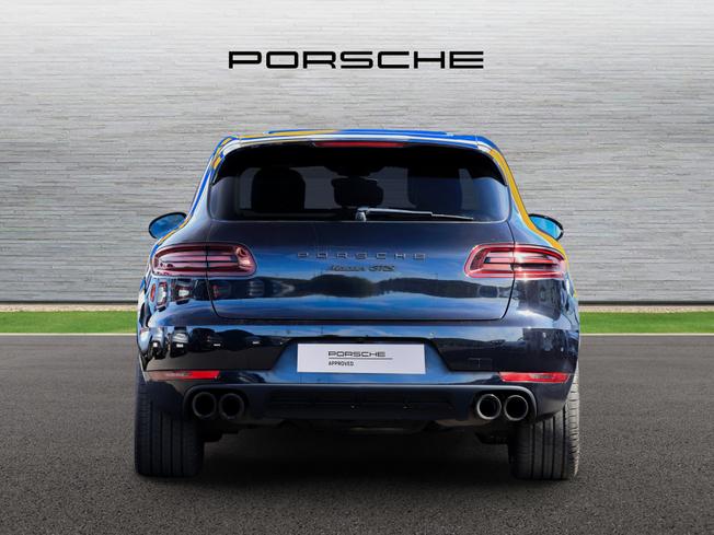 PORSCHE Macan Photo 6