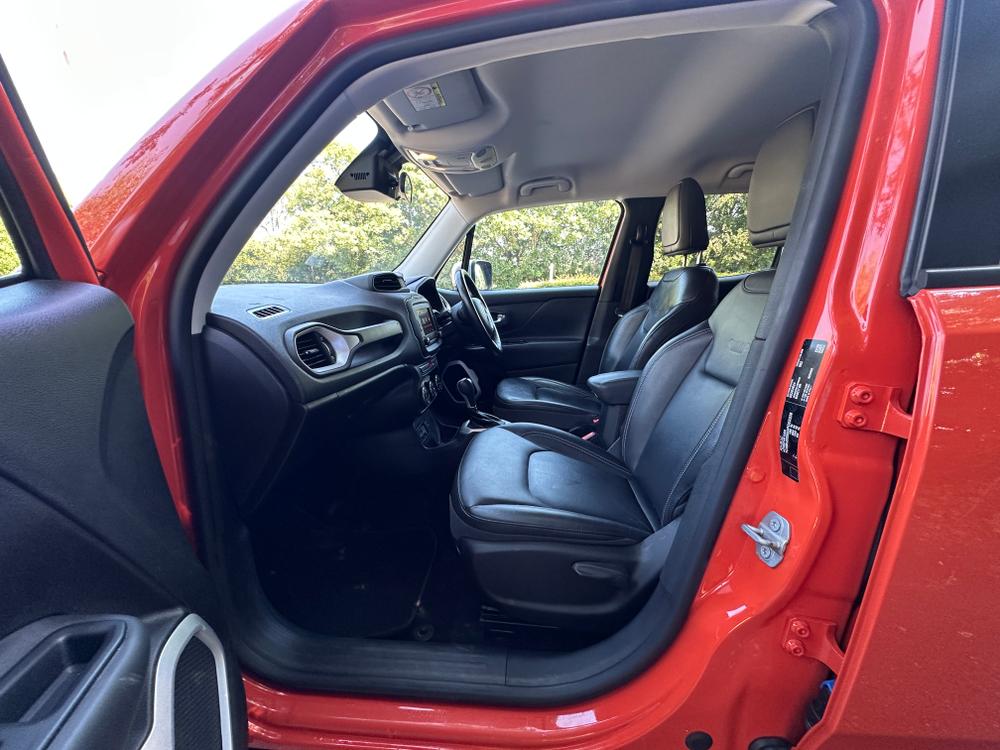 Used Jeep Renegade LW17YWJ 27