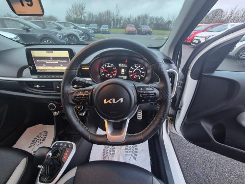 Kia PICANTO Photo 7c4e328b-2b3b-44a9-9d78-fa7997962994.jpg