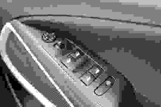 Vauxhall CROSSLAND X Photo 7c506a65-50ce-4de5-afaa-32f3cdddf311.jpg