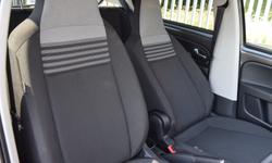 Volkswagen UP Photo 31