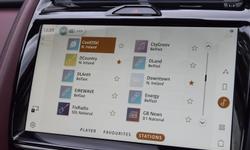 Jaguar E-PACE Photo 21