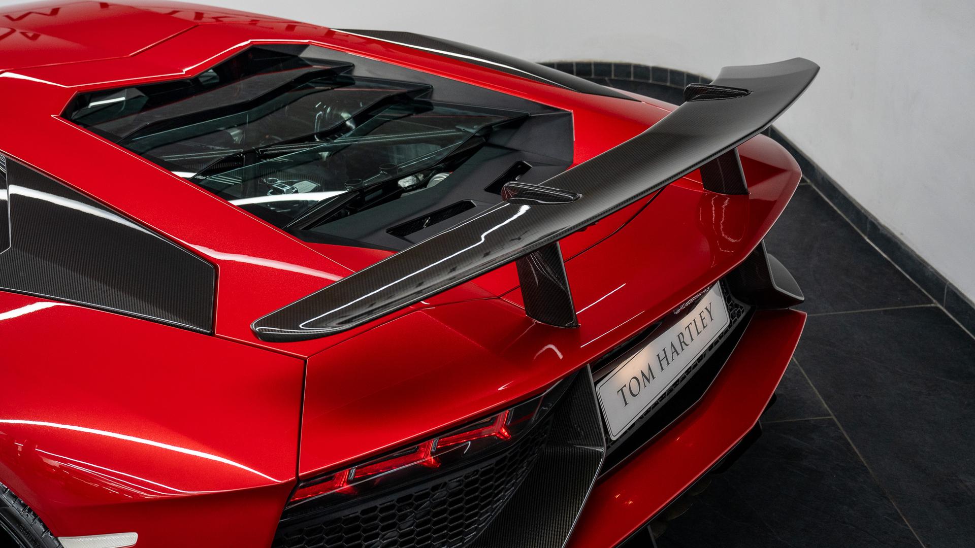 LAMBORGHINI Aventador Photo 7c75fd61-200d-4af4-b8d4-7b22653de5cf.jpg