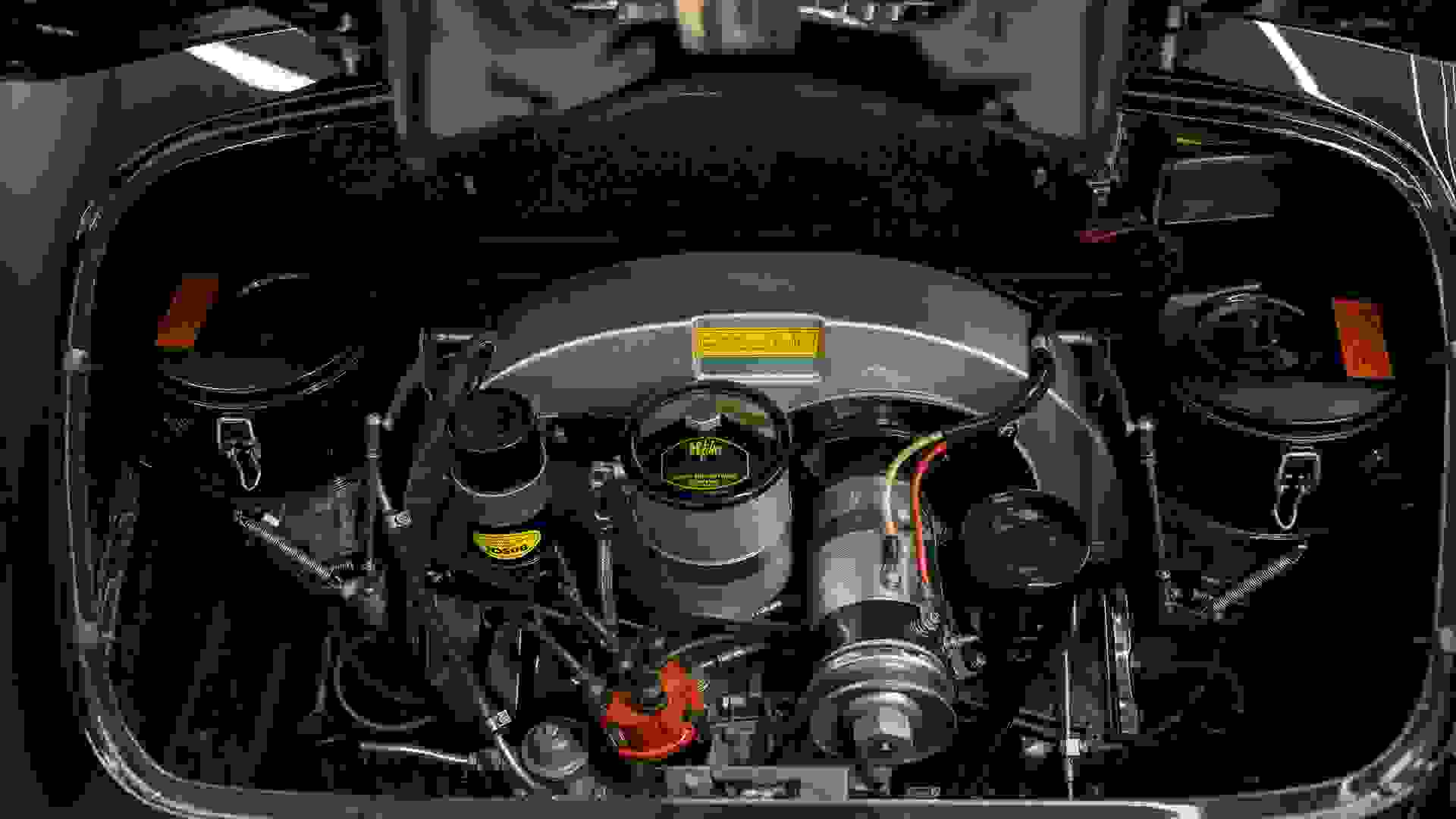 Porsche 356B Roadster Photo 7c795285-3827-4985-a406-20c24a113df0.jpg