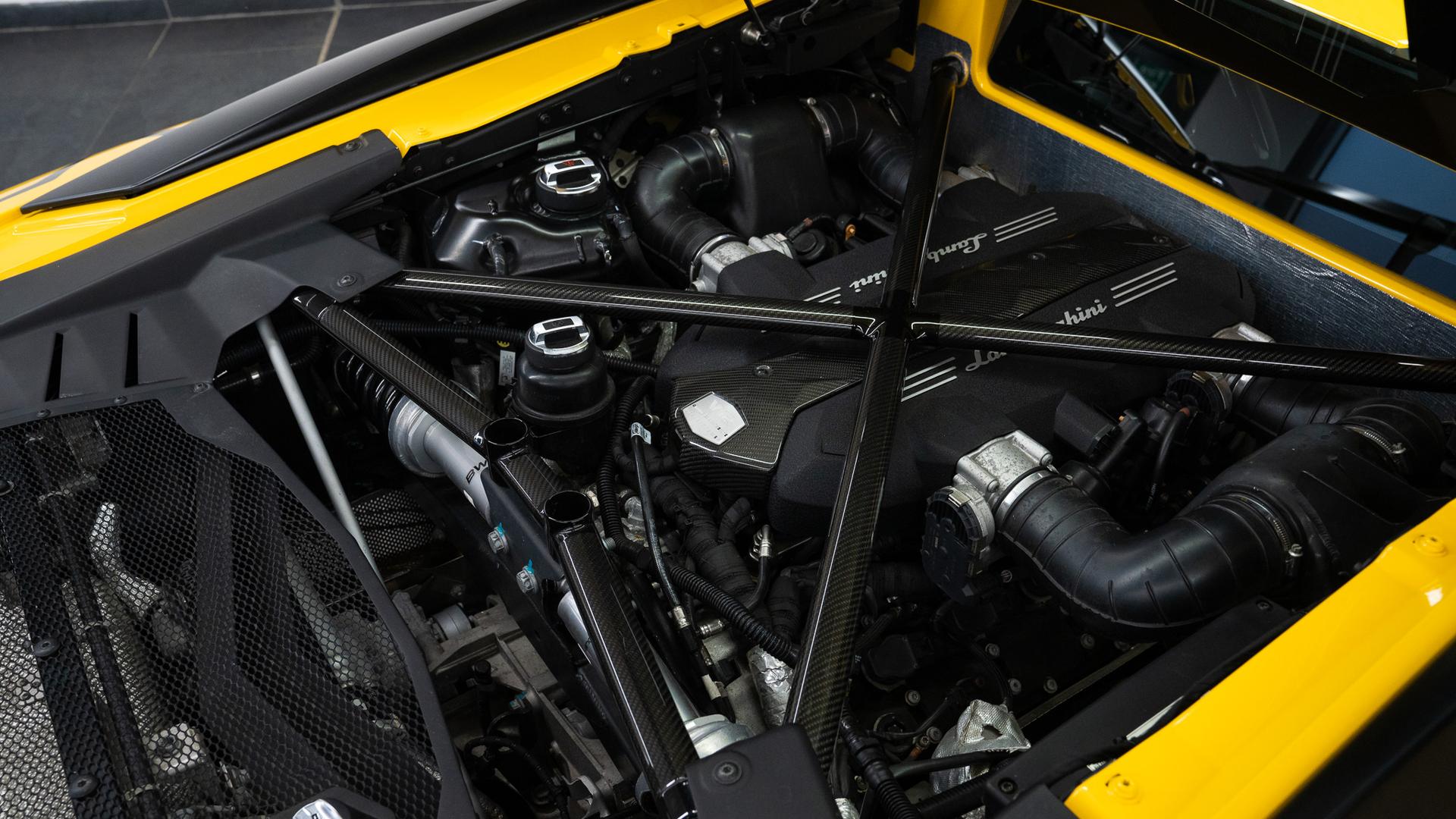 LAMBORGHINI Aventador Photo 7c86c090-0082-42fe-843a-54753952d68d.jpg