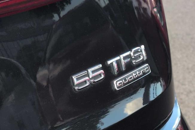 AUDI Q7 Photo 49