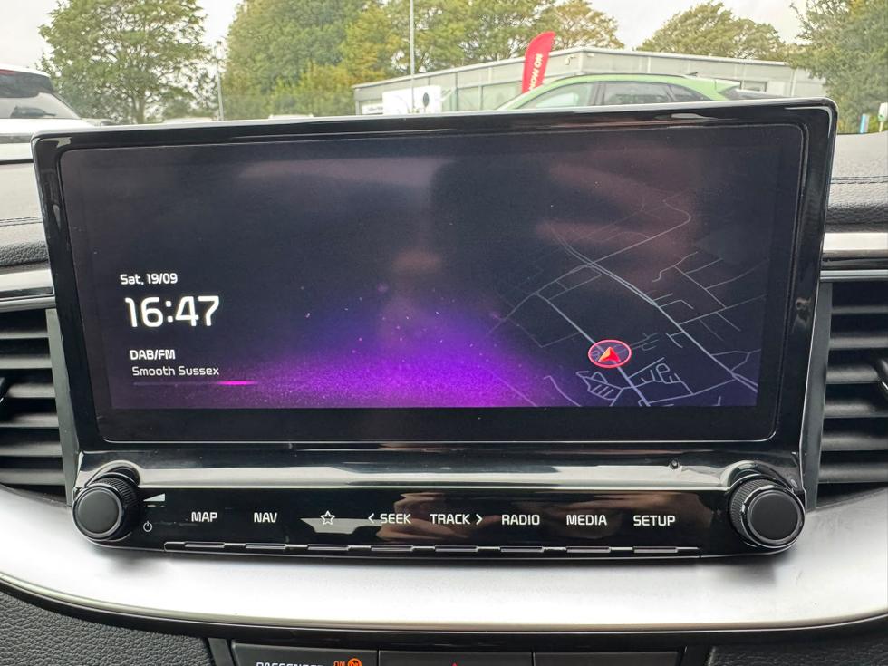 Kia Ceed Photo 7c88f5f8-ac03-4035-88ec-945d4f70a728.jpeg