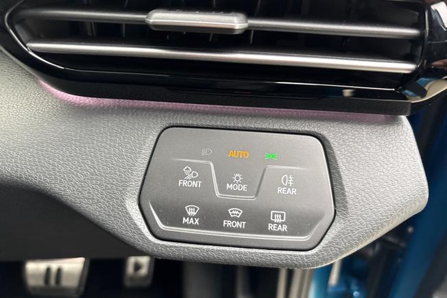 VOLKSWAGEN ID.4 Photo 27