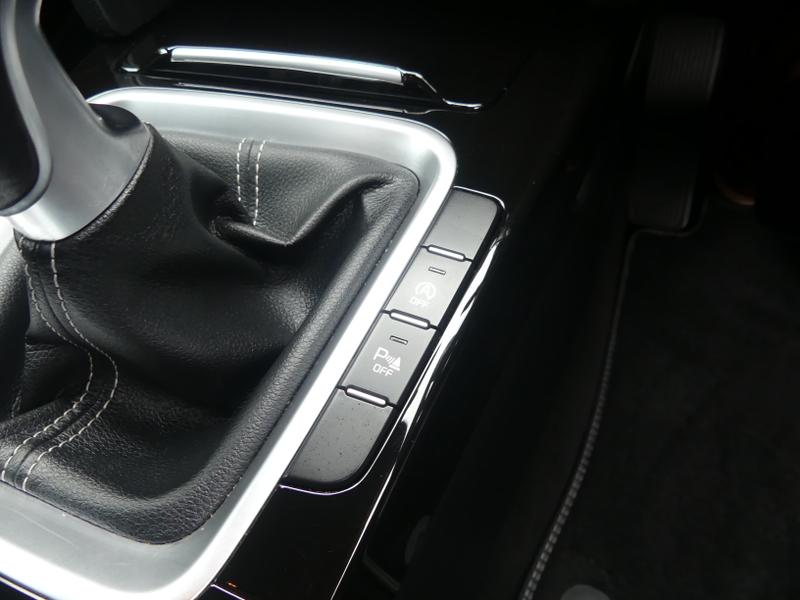 Kia ProCeed Photo 7c9fdcff-d292-4712-9d53-edc6fec6ec84.jpg