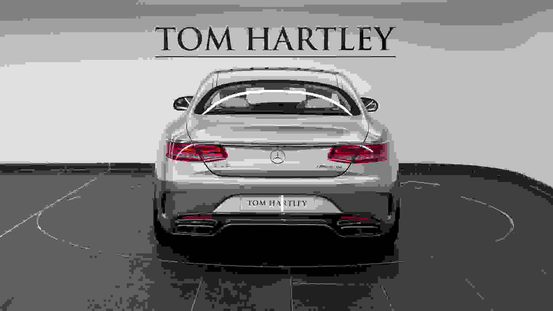 Mercedes-Benz S-CLASS Photo 7ca2d98a-1449-44f7-9eb0-55c5515f9014.jpg