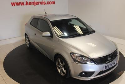 Used 2013 Kia pro_cee'd 1.6 CRDi 3 Silver Storm at Kia Motors UK